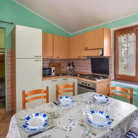 Holiday home 2 Bedroom Gorgeous In S,caterina Di Pittinur Santa Caterina Di Pittinuri (Sardinia)