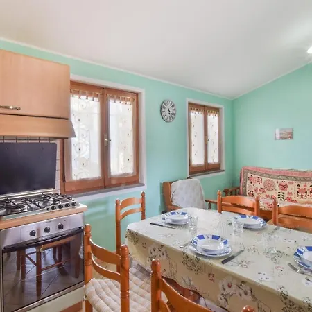 2 Bedroom Gorgeous In S,caterina Di Pittinur *